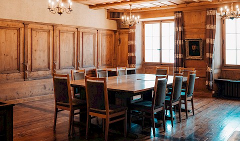Klosterstube mit Blocktisch Krone Aarberg